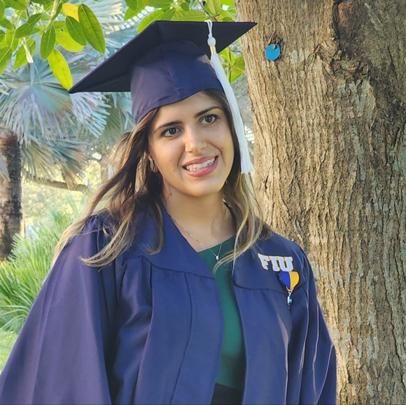 Meet your Seller Sandy 🐈⬛ - Picture 3 of 16